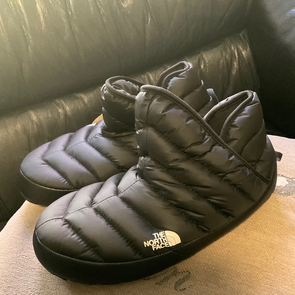 The North Face Thermoball Traction Bootie - Picture 1 of 8